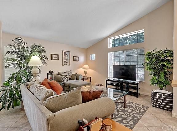 5th image of 23062 Trillium Dr
