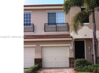211 Las Brisas Cir #TH, Fort Lauderdale, FL 33326