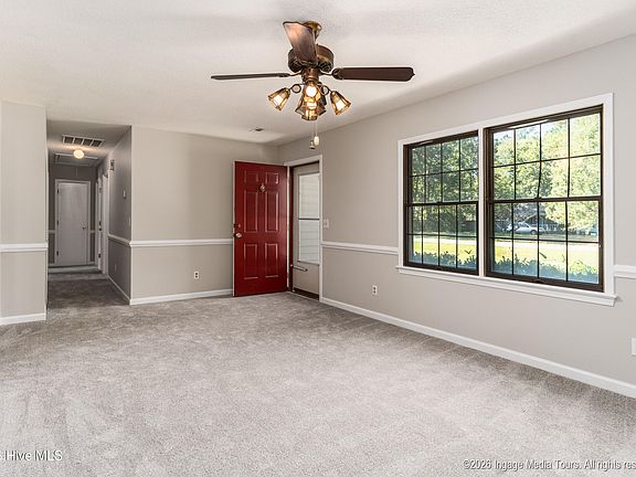 4th image of 1379 Speight Drive