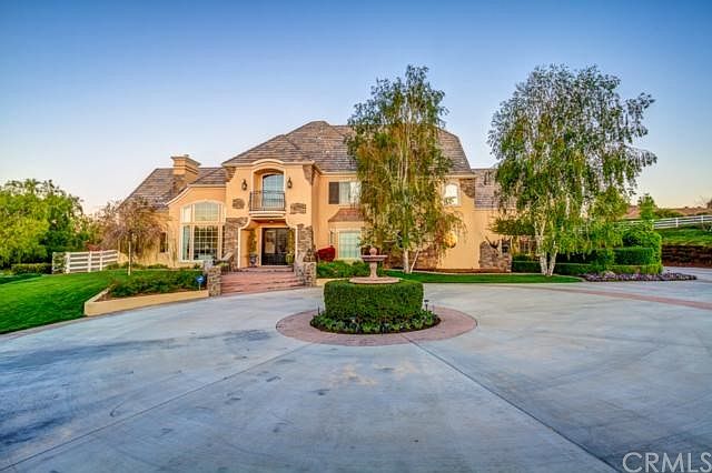1st image of 41575 Avenida Bordeaux