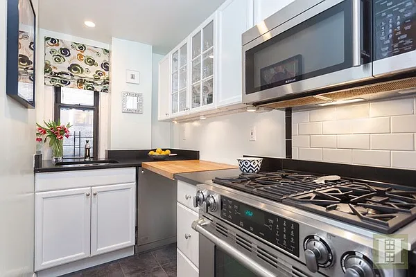 Sold by Halstead Real Estate | media 8