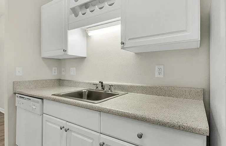 Marcus Pointe Grande Apartment Homes — Photo 15