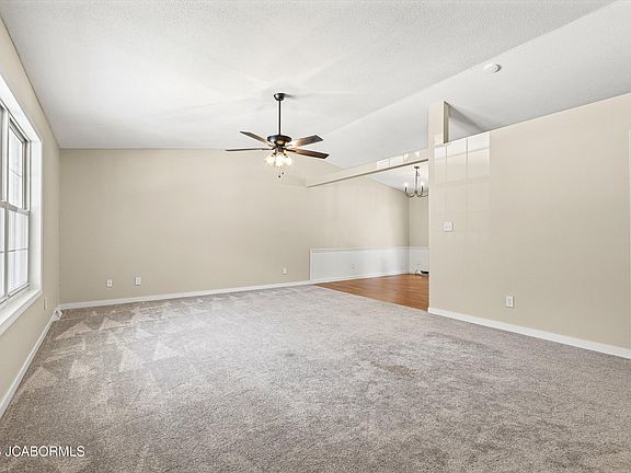 3rd image of 1516 Del Cerro Dr