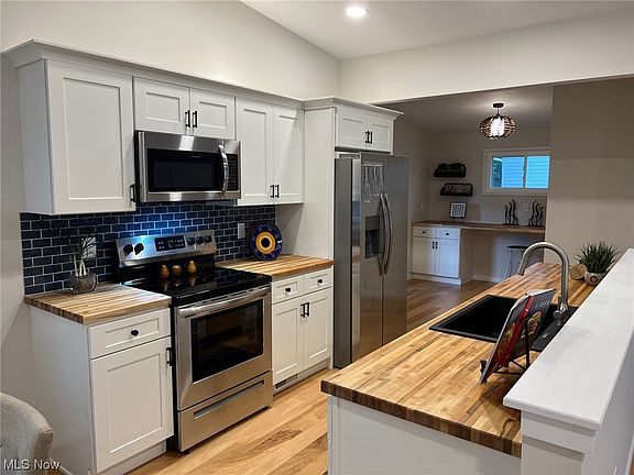 5th image of 10430 Glendora Ln