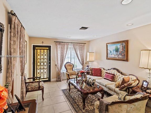 5th image of 6385 SW 25th St