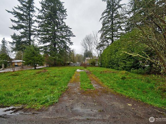 2nd image of 3220 80th Avenue SE