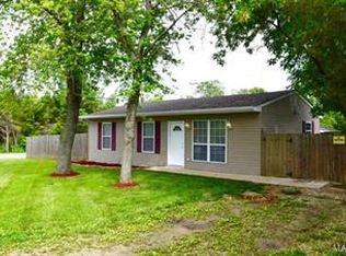 883 Twin Oak Dr, Hillsboro, MO 63050