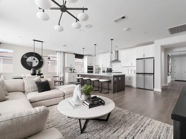 25391 Violane Dr, Menifee, CA 92585