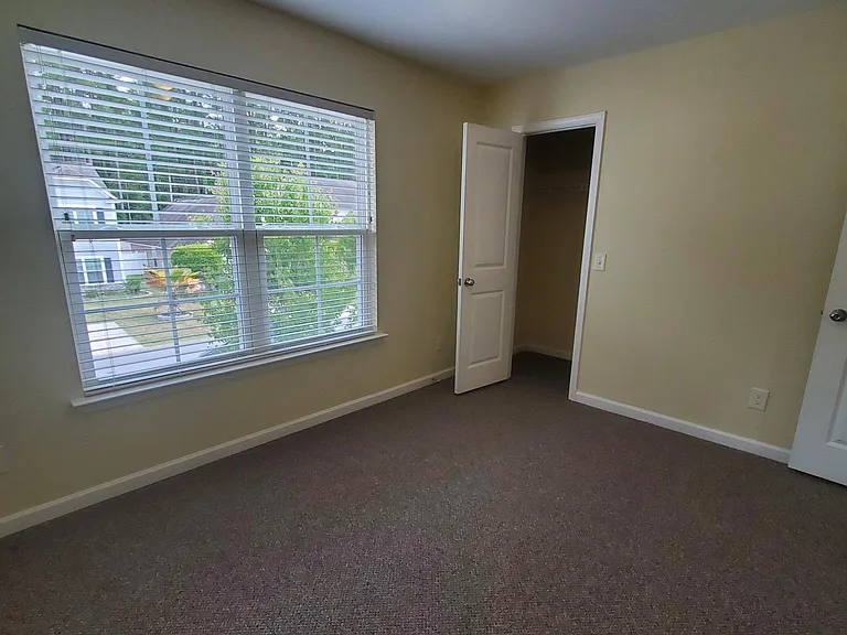 61 Running Oak Dr — Photo 17