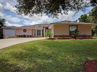 874 Roseland Rd, Sebastian, FL 32958