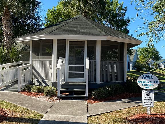 4th image of 3851 Town Square Blvd #32