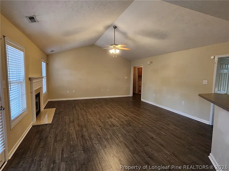 3347 Broomsgrove Dr — Photo 3
