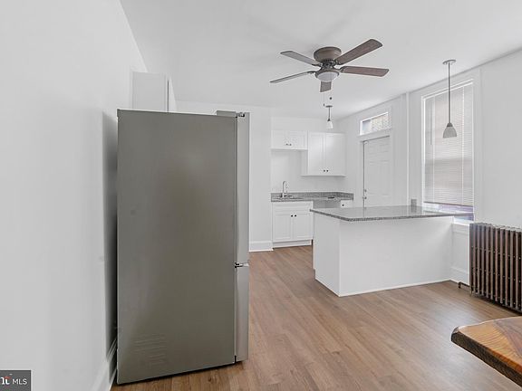 5th image of 349 Cherry St
