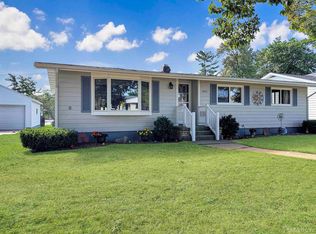 1315 Minneapolis Ave, Gladstone, MI 49837