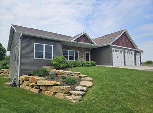 1230 W Jefferson St, Marshfield, WI 54449