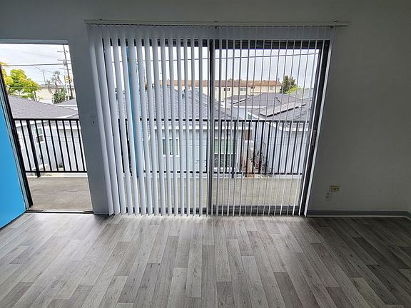 5th image of 1711 Marine Ave APT 4
