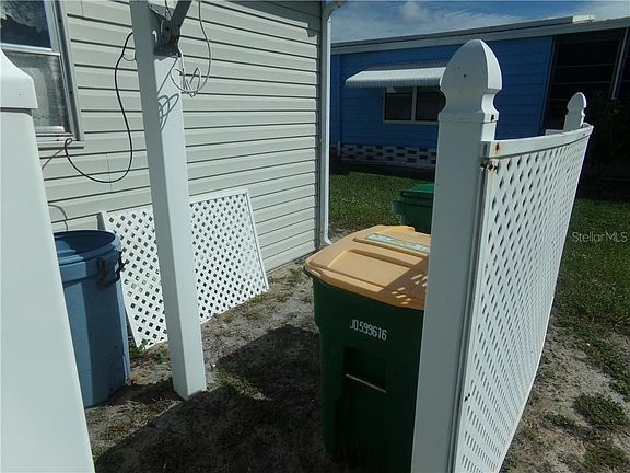 4th image of 1367 Blue Heron Dr