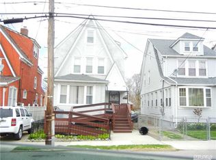 19605 119th Ave, Saint Albans, NY 11412
