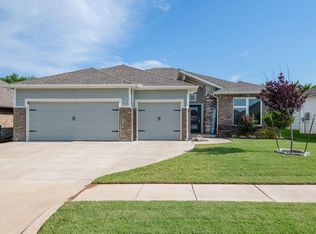 10708 NW 17th St, Yukon, OK 73099