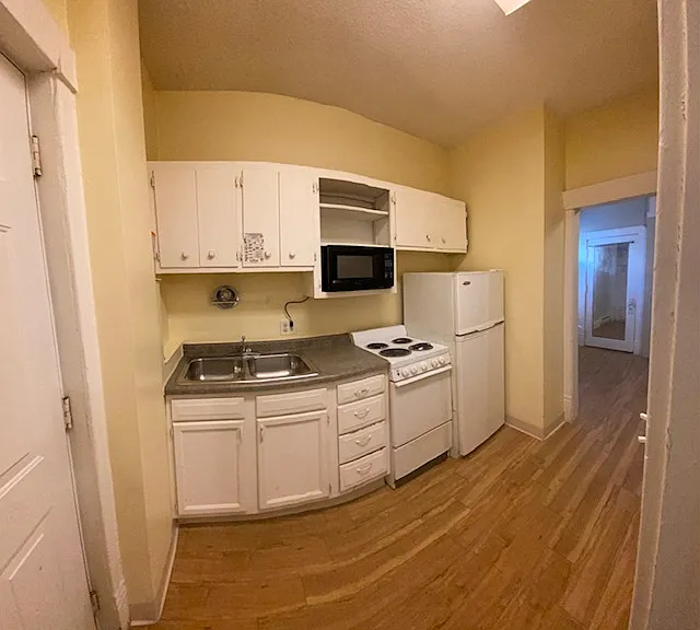 618 10th Ave N #2 — Photo 7