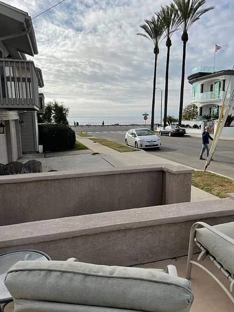2 bed, 880 sqft, $3,600 — Photo 1