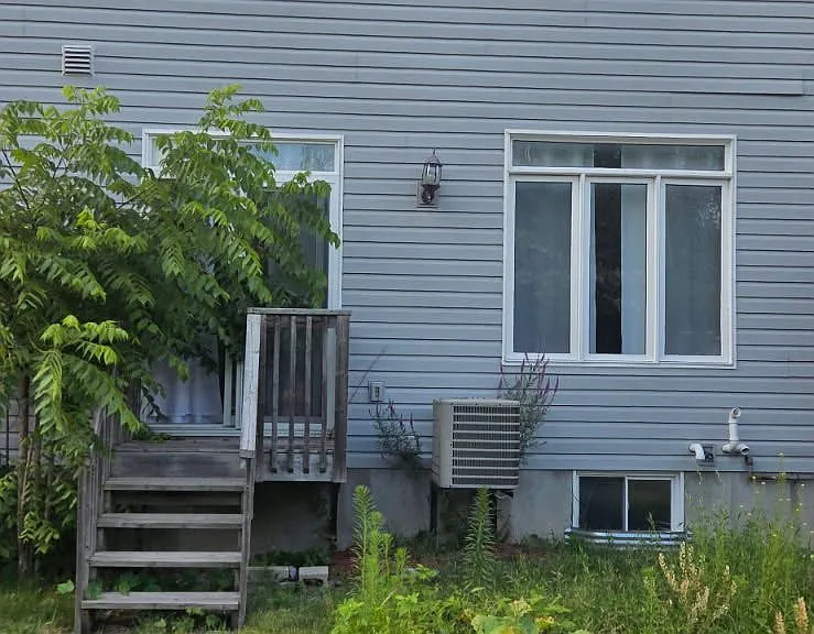 921 Blossom St — Photo 13