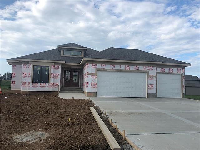 2nd image of 1493 Woodland Rd
