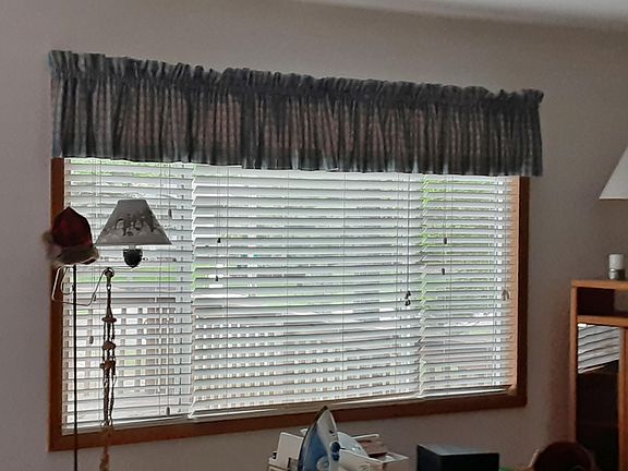 3rd image of 343 Scotch Pine Dr
