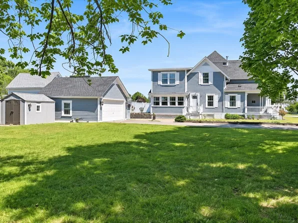 24 Brouilette St #24, North Chelmsford, MA 01863
