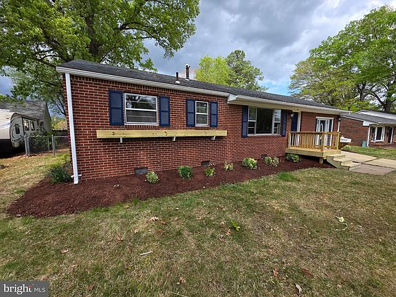 2nd image of 14 Teakwood Dr
