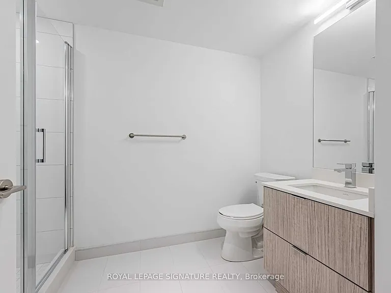 395 Bloor St E #4909 — Photo 5