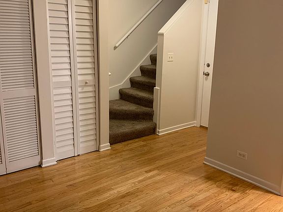 3rd image of 4530 S Woodlawn Ave Unit 803