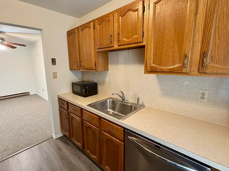 65 Whitefield Ave #212 — Photo 7