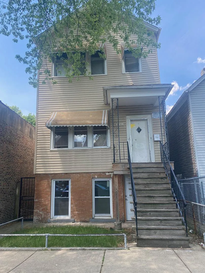 4746 S Ada St photo 1