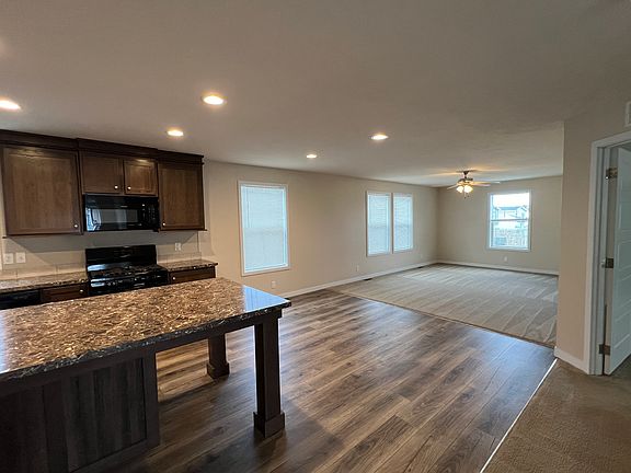 4th image of 2088 Summerfield Ln #788