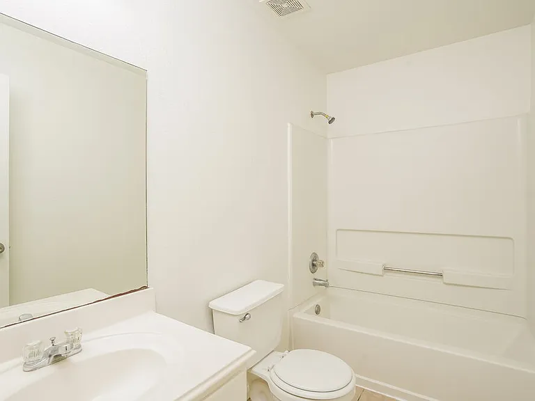 13426 Fountain Hills Ct — Photo 16