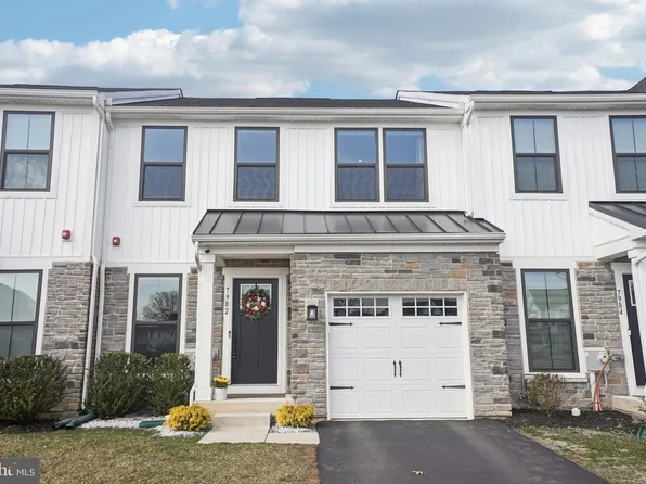 7982 Milltown Cir, Cheltenham, PA 19012