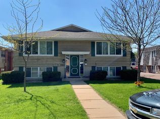 3305 S Jefferson Ave APT 1, Sioux Falls, SD 57105
