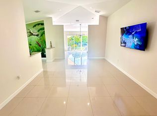 21444 SW 89th Pl, Cutler Bay, FL 33189