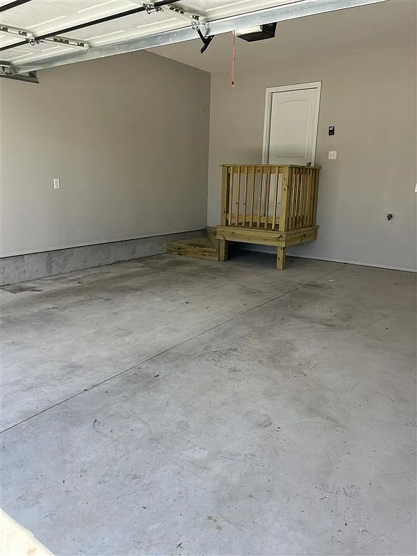 3 bed, $1,525 — Photo 3