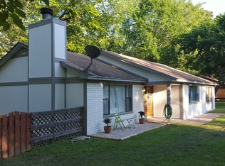 97 Deerfield Rd, Huntsville, TX 77340