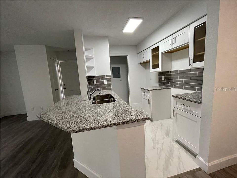1st image of 232 Afton Sq Unit 112