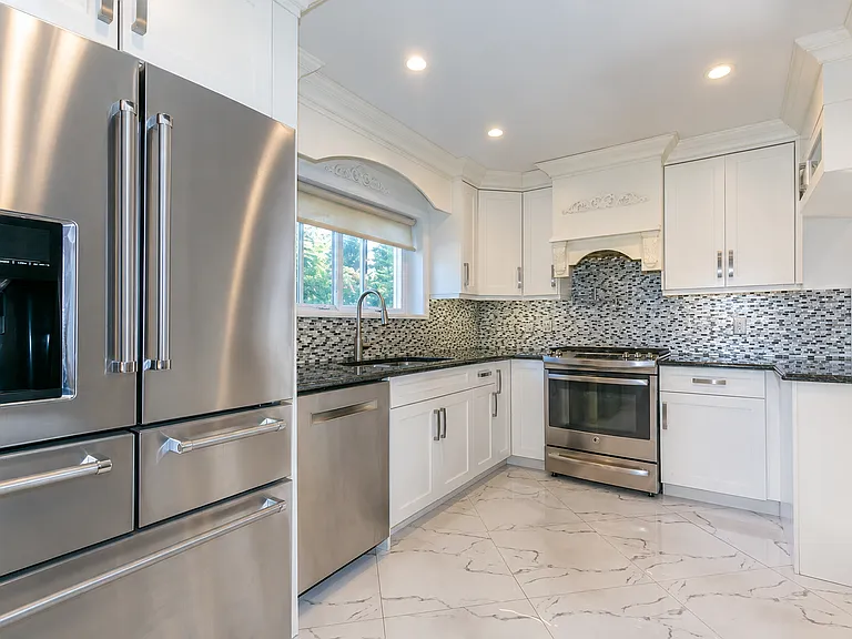3 Edgewood Pl — Photo 4