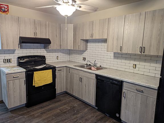 3rd image of 1100 La Crosse St APT 5