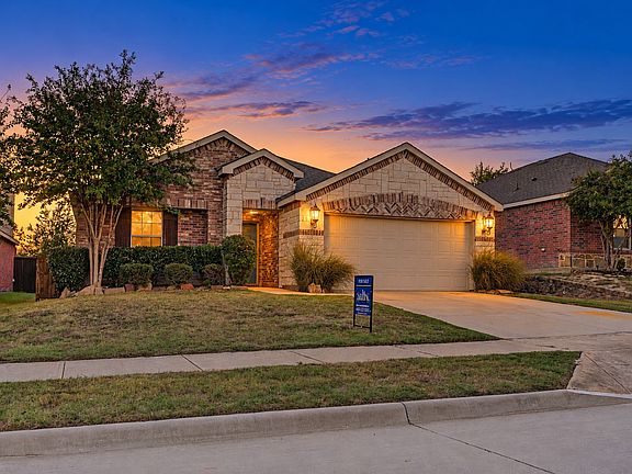2nd image of 2929 Aspen Way