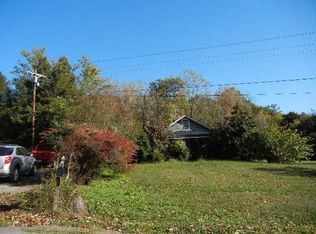 1322 Upper Hilham Rd, Livingston, TN 38570