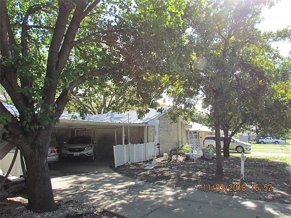 2nd image of 1613 SE 4th St