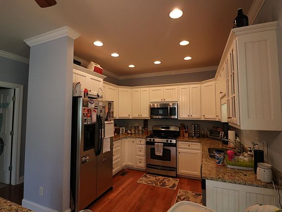 5th image of 136 Parsons Green Cir