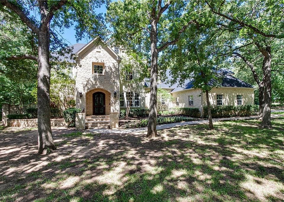 1st image of 309 Shadow Wood Dr