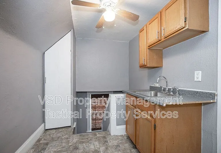 12339 Chesterfield Ave #3 — Photo 10